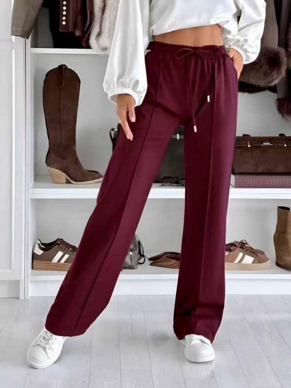 Elegant wide leg trousers with pockets