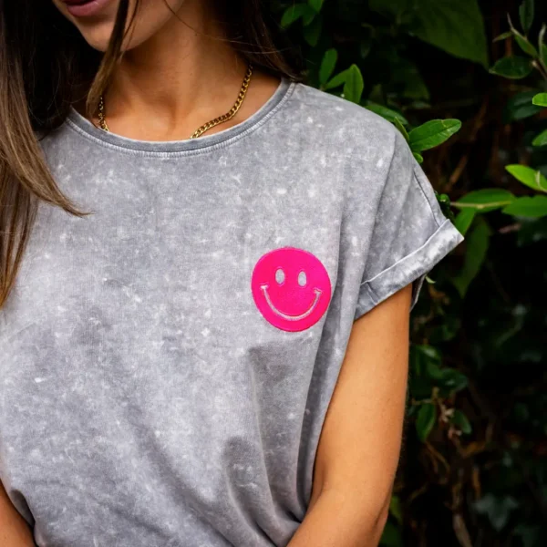Acid wash grey smile t-shirt - Image 3